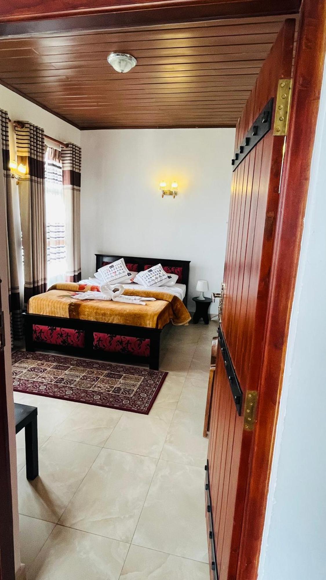 Thuring'S Holiday Bungalow Нувара Елия Екстериор снимка